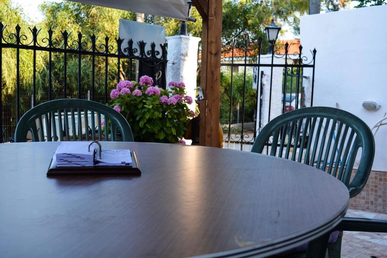 Gasthaus Sofia'S Sea View House Brauron Exterior foto